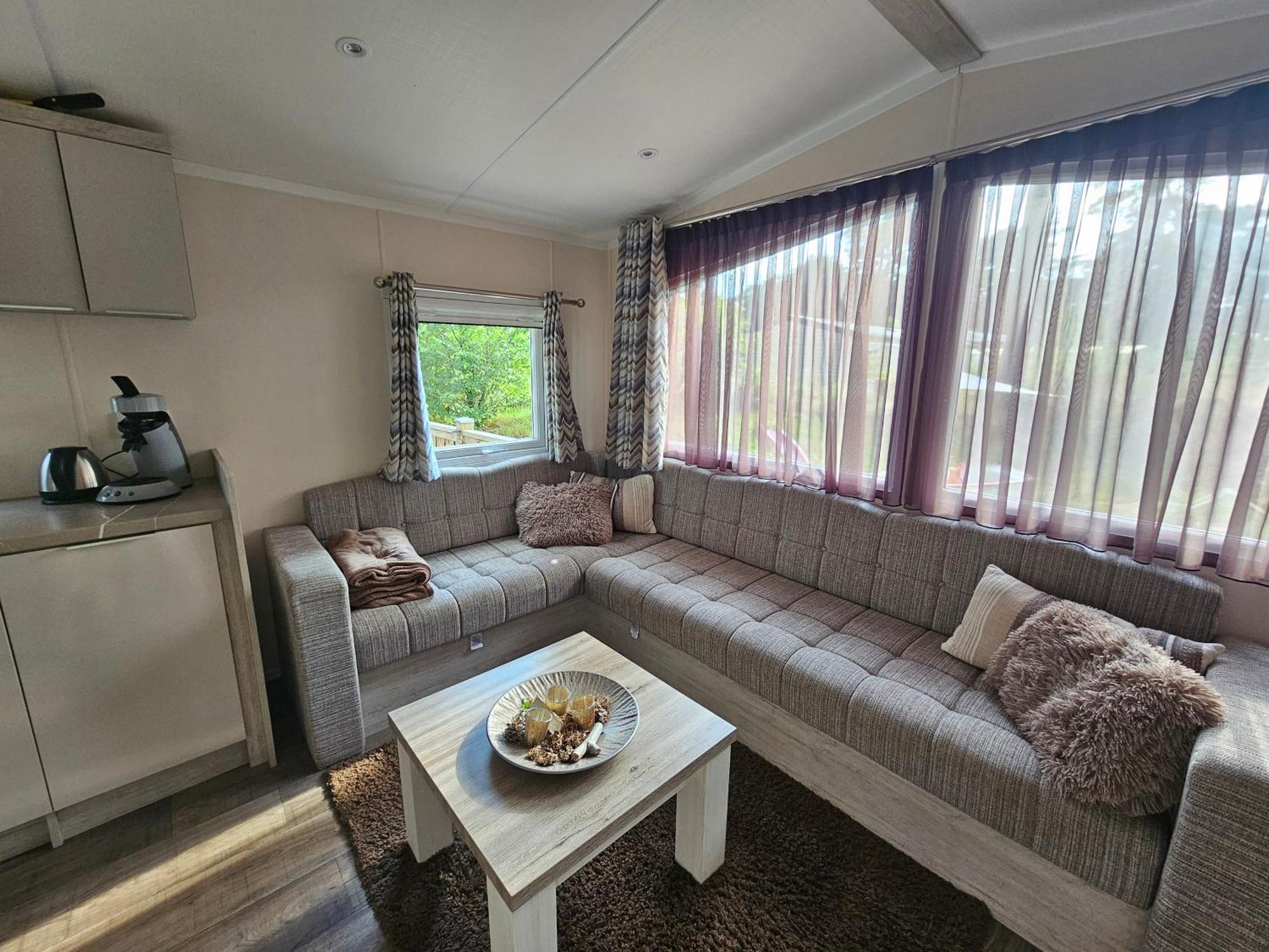 Luxe 4 Persoons Chalet Op 5 Sterren Camping Raalte Exterior photo